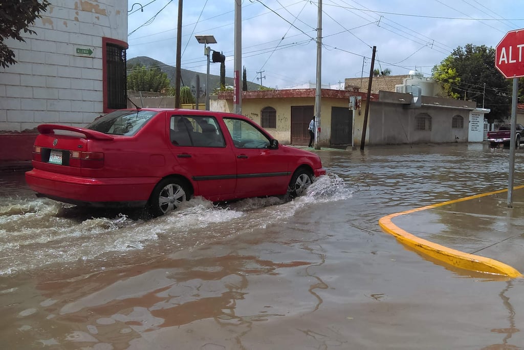 SE INUNDA OTRA VEZ UN CRUCE EN LERDO El Siglo de Torreón