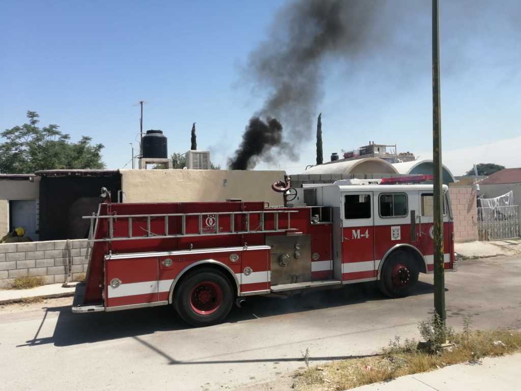 Pequeño tanque provoca fuego en vivienda de Gómez Palacio El Siglo de