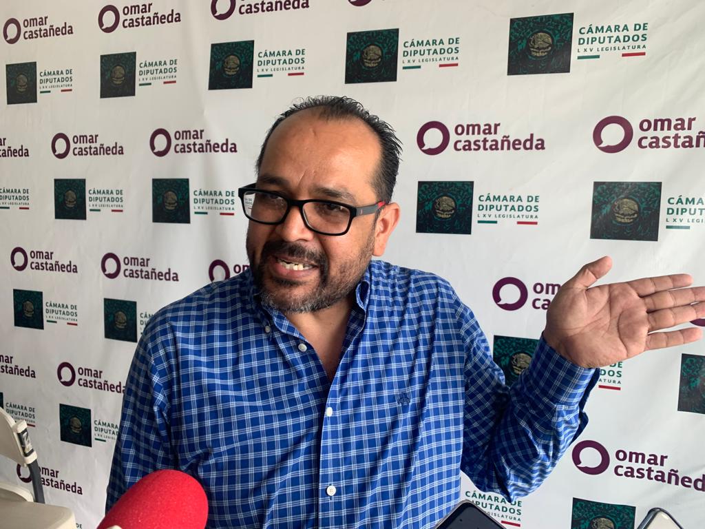 Omar Castañeda asegura que administración de Gómez Palacio es un circo