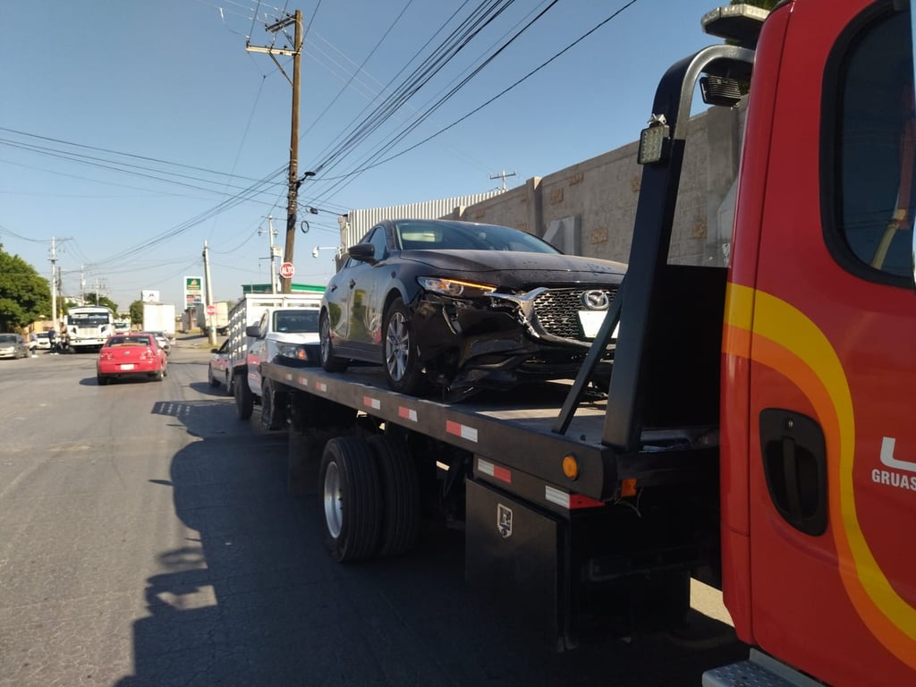 Aparatoso Accidente En El Parque Industrial De G Mez Palacio Deja Solo