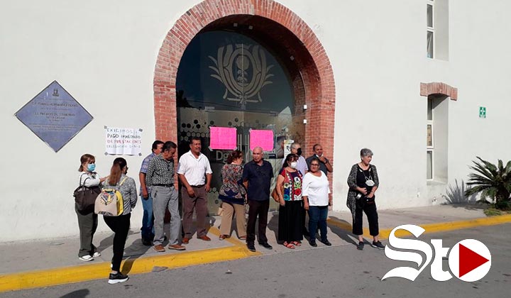 Pensionados Del Snte Toman Casa De Gobierno De G Mez Palacio Por Falta