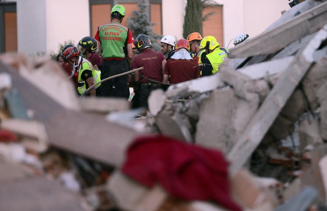 Suman 16 Los Muertos Por Terremotos En Italia