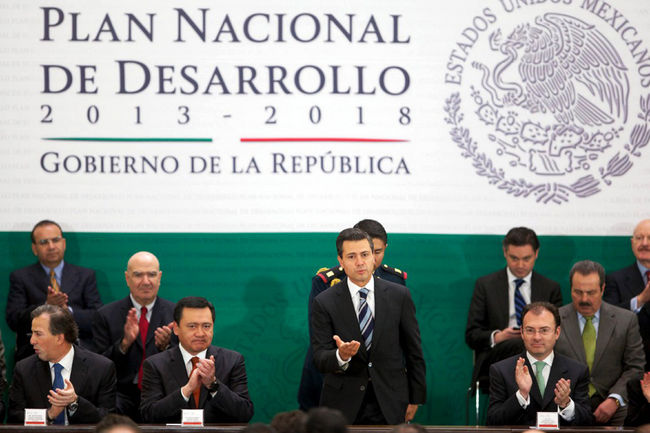 Convoca Peña al Plan Nacional de Desarrollo