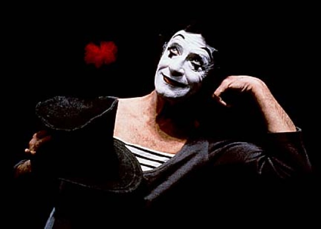 1923 Llega al mundo Marcel Marceau quien logró ser el mejor mimo del