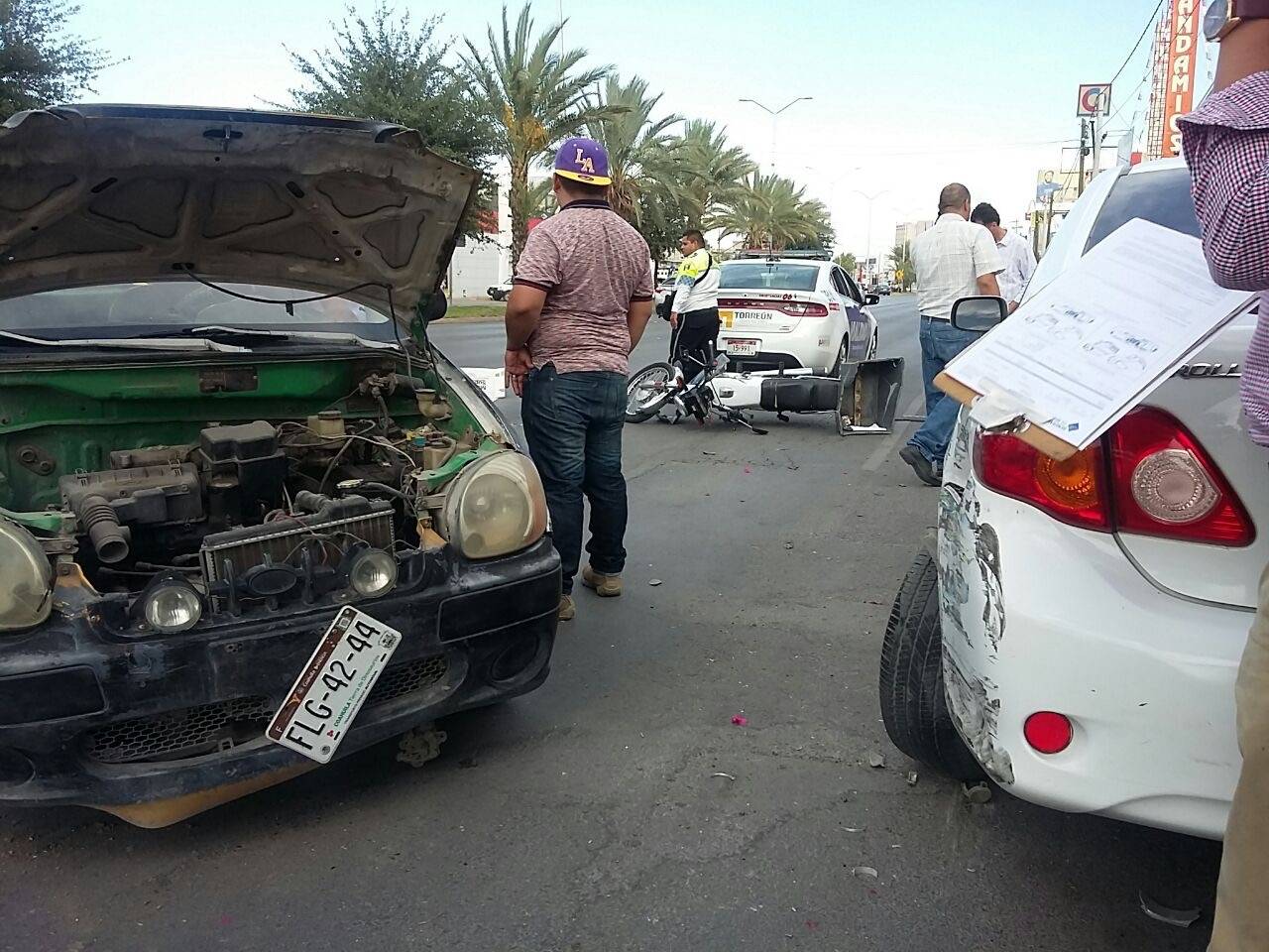 Motociclista Choca Y Sale Lesionado