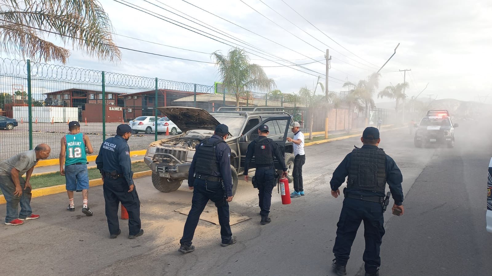 Se Incendia Camioneta En G Mez Palacio El Siglo De Torre N