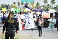 Marchan en Torreón para pedir justicia por feminicidio de Genoveva