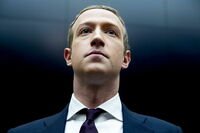 Zuckerberg pierde 5 mil 900 millones de dólares por caída de Facebook