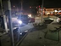 Accidente vial en Torreón deja dos lesionados y daños por 200 mil pesos