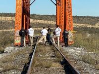 Muere al ser atropellado por el tren en Ramos Arizpe