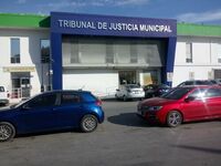 Conductor provoca choque en Torreón tras circular en sentido contrario