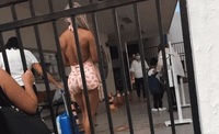 VIRAL: Critican a mujer por llevar a su hijo al colegio en 'traje de baño'