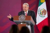 España rechaza 'pausa' propuesta por AMLO