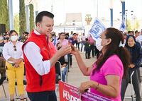 Esteban Villegas promete llevar beneficios de su gobierno a todo Durango