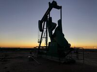 Chile inyectará 40 millones de dólares para controlar precios del petróleo