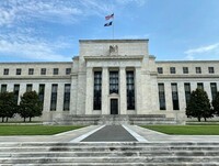 Reserva Federal de EUA sube en 0.5 puntos los tipos de interés