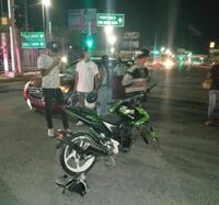Motociclista resulta lesionado tras chocar de frente contra un auto en Gómez Palacio