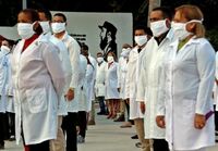 México contratará 500 médicos cubanos ante déficit de especialistas