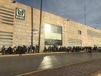 Reconoce IMSS a trabajadores de Gómez Palacio con más de 25 años de servicio 