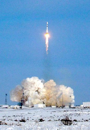 El atractivo del proyecto ha permitido a la ESA recibir ofertas de múltiples países deseosos de invertir en Galileo. China lo ha hecho con 200 millones de euros e Israel con 18 millones.

México, Brasil, Australia, India, Marruecos, Corea del Sur y Ucrania están en negociaciones para integrar el capital del proyecto, mientras que Argentina, Chile, Malasia y Canadá han mostrado su interés en hacerlo.