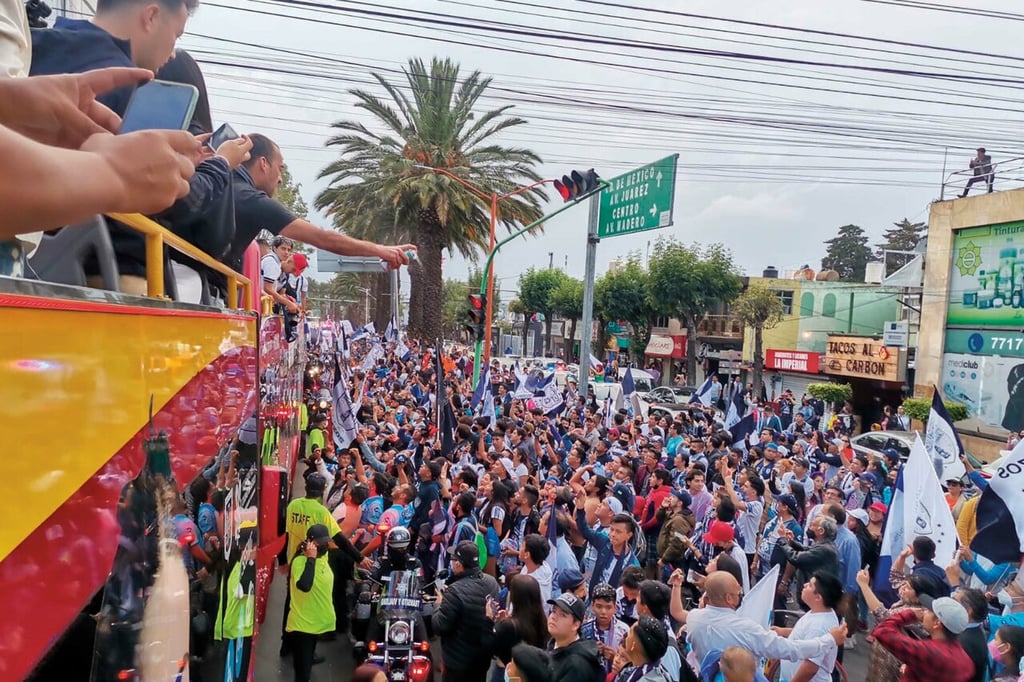 Desfile del campeón de Liga MX por las calles de Pachuca