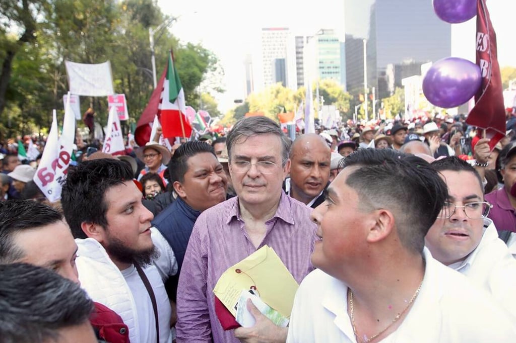 Desde CDMX, López Obrador encabeza marcha por cuatro años de gobierno