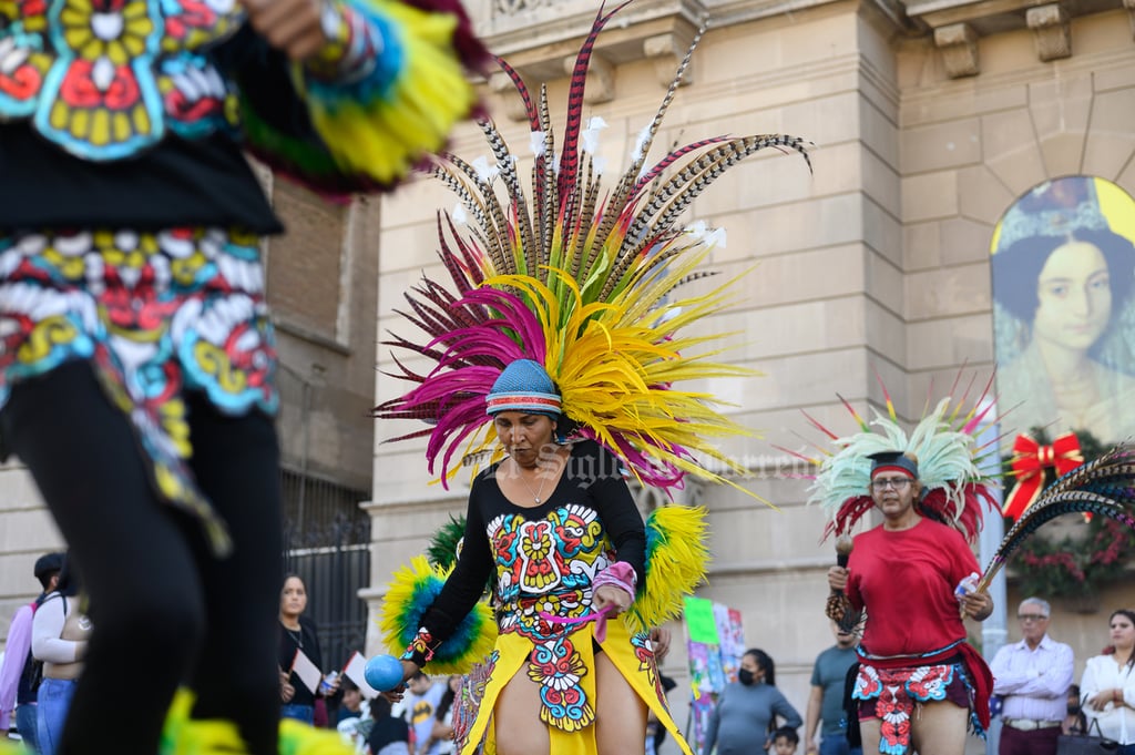 Danzas mantienen viva la tradición guadalupana durante peregrinaciones en Torreón