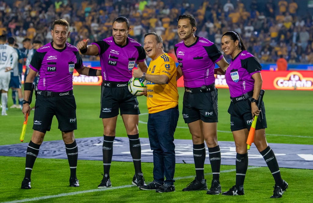 Tigres golea al campeón Pachuca