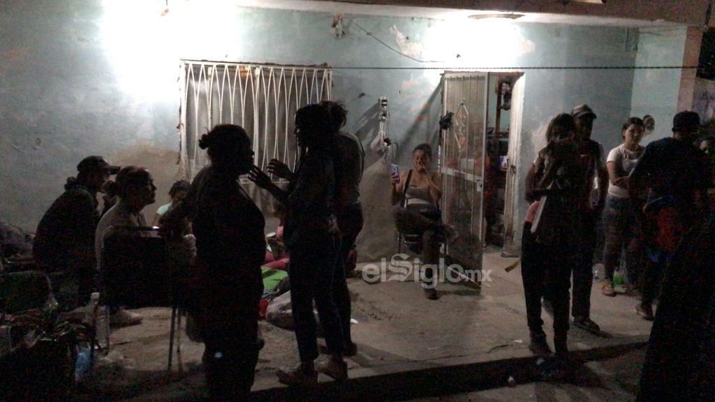 Migrantes en Torreón denuncian extorsiones de las autoridades