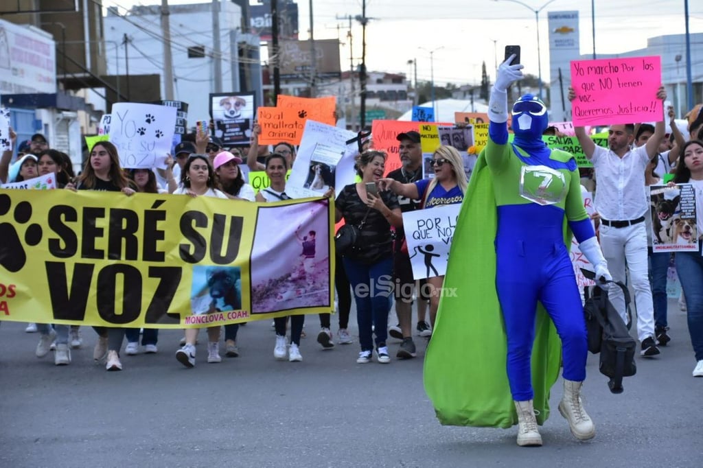 Protestan contra bomberos asesinos de perros en Monclova