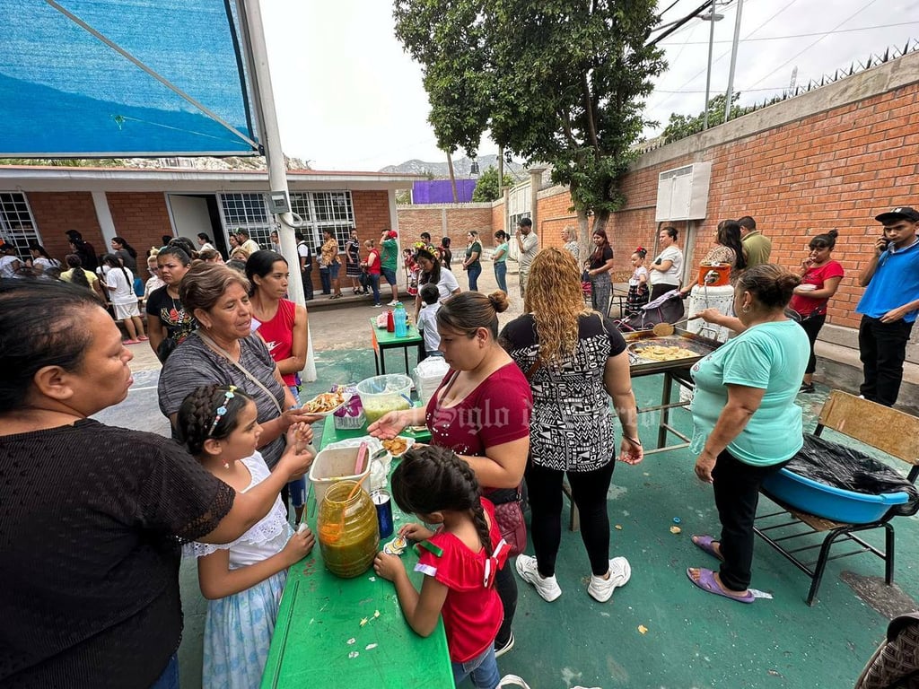 Escuelas de La Laguna celebran la Independencia de México