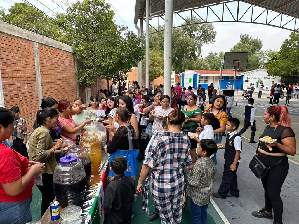 Escuelas de La Laguna celebran la Independencia de México