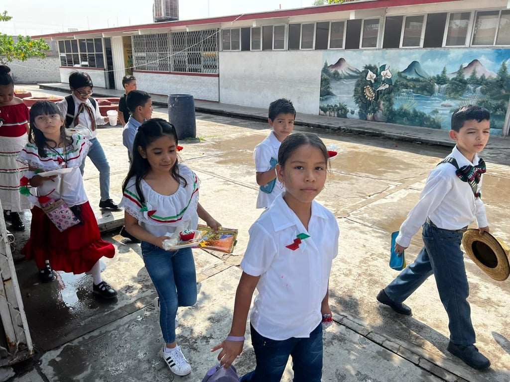 Escuelas de La Laguna celebran la Independencia de México