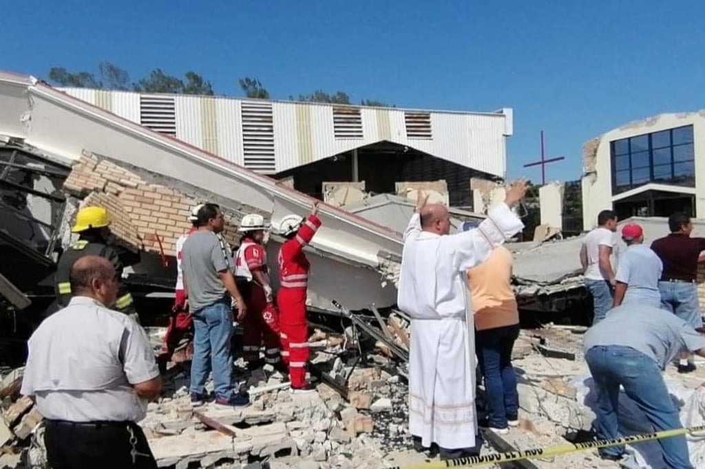 Colapso del techo de iglesia en Tamaulipas deja muertos; siguen labores de rescate