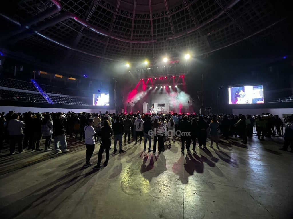 Disfrutan de concierto de Alemán en Torreón
