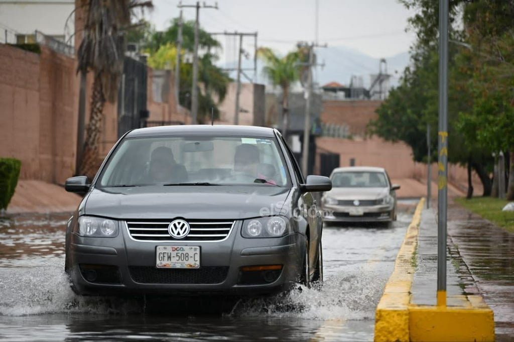 Lluvias alcanzan los 59.8 milímetros; atienden sectores anegados en Torreón