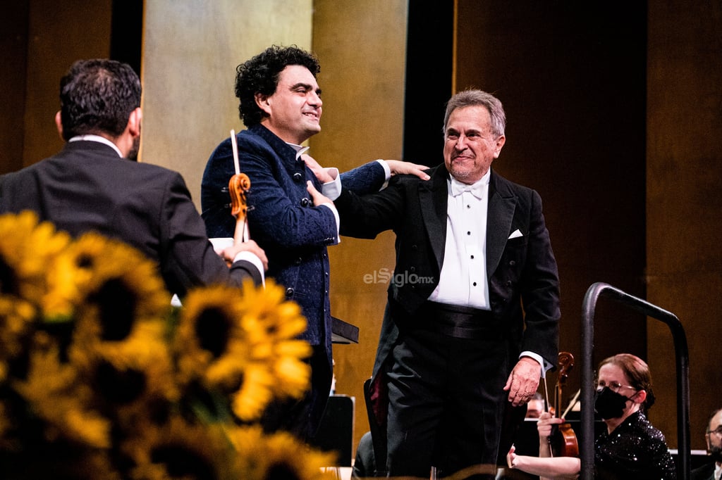 El tenor Rolando Villazón entrega su voz a Torreón