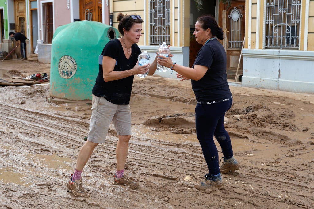 Muertes en España por temporal superan las 200; sigue búsqueda de desaparecidos