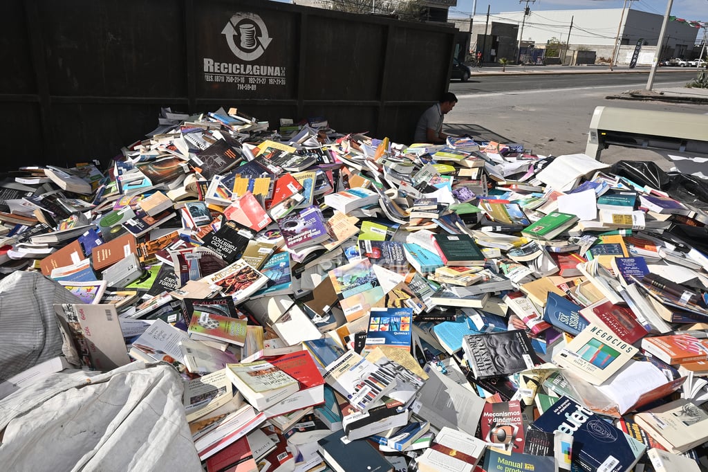 Biblioteca de UVM se convierte en recicladora tras vender lote particular