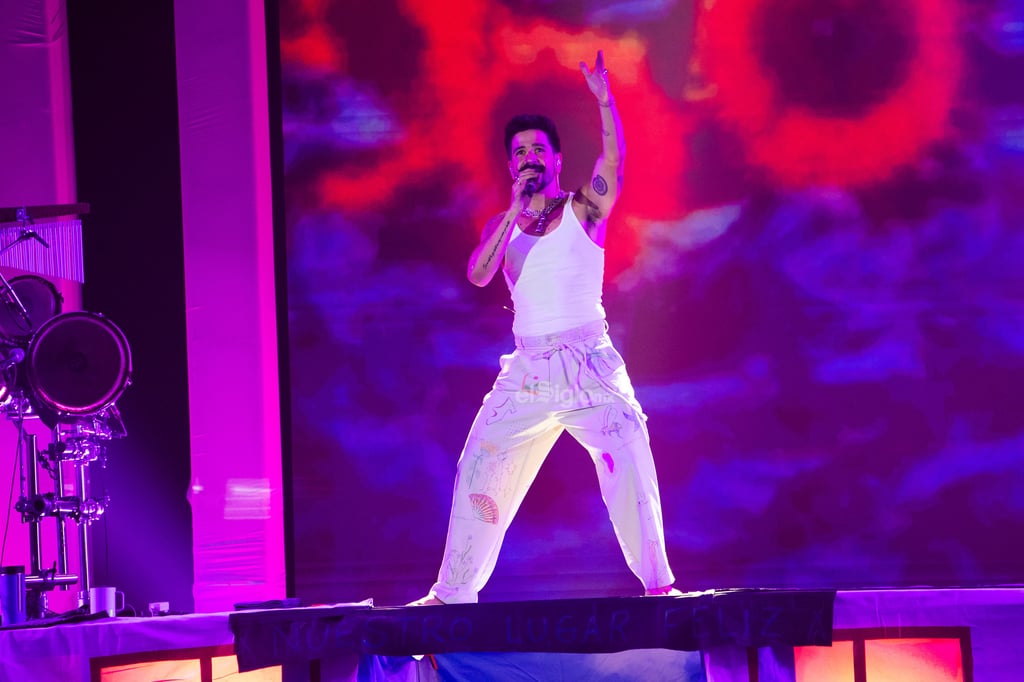Camilo volvió a encontrarse con su tribu lagunera la noche del viernes 30 de mayo en el Coliseo Centenario, como parte de su gira Nuestro Lugar Feliz Tour