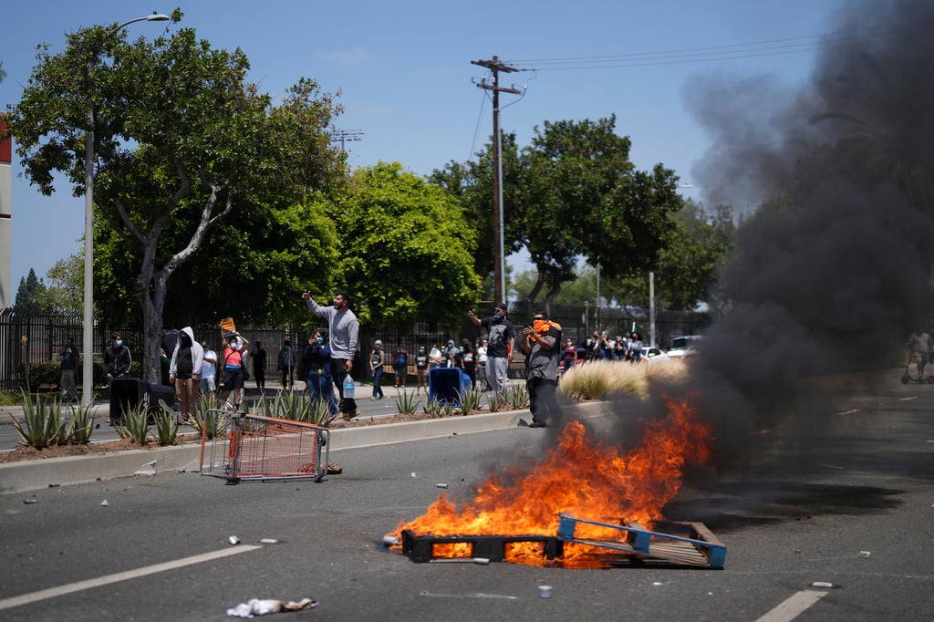Trump culpa a la 'izquierda radical' de instigar y financiar las protestas de Los Ángeles