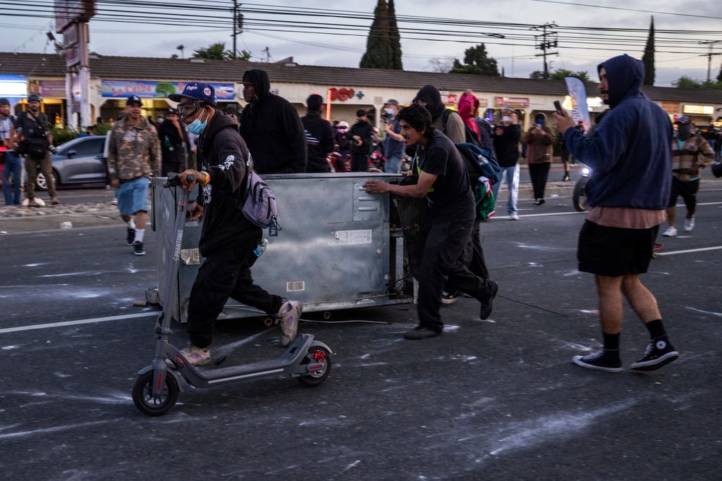Trump culpa a la 'izquierda radical' de instigar y financiar las protestas de Los Ángeles