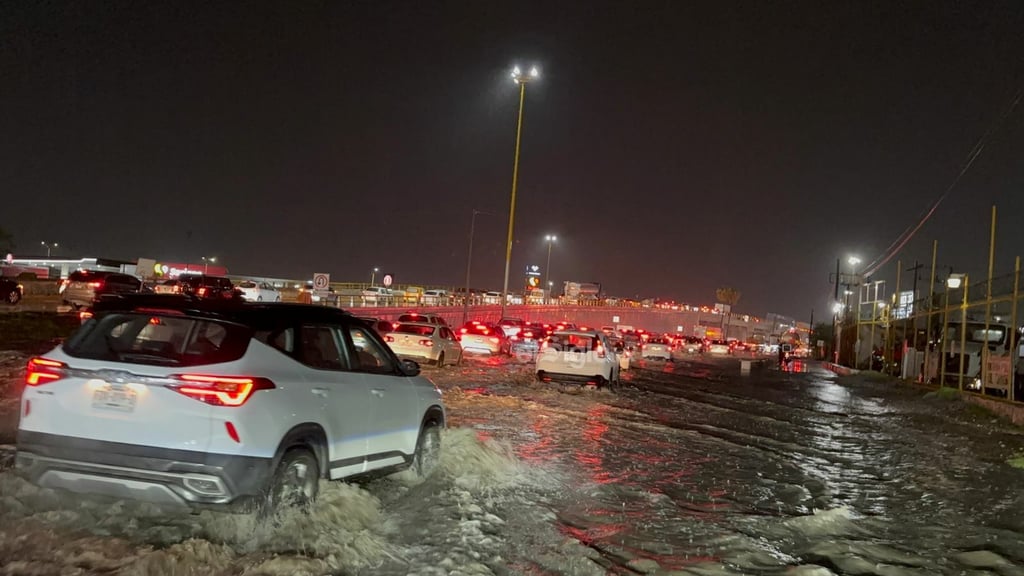 Las lluvias recientes ocasionaron inundaciones en diversas zonas de Torreón, como el Periférico Raúl López Sánchez, la Zona Industrial y colonia Senderos