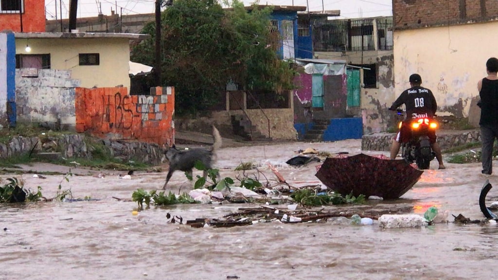 Intensa tormenta dejó 37.5 milímetros de lluvia en tan solo una hora y media Intensa tormenta dejó 37.5 milímetros de lluvia en tan solo una hora y media