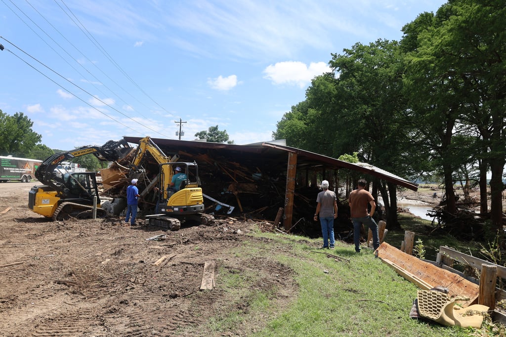 Inundaciones en Texas dejan más de 100 muertos y más de 160 desaparecidos Inundaciones en Texas dejan más de 100 muertos y más de 160 desaparecidos