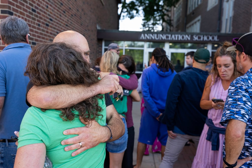 Tiroteo en escuela católica de Minneapolis deja muertos y heridos Tiroteo en escuela católica de Minneapolis deja muertos y heridos