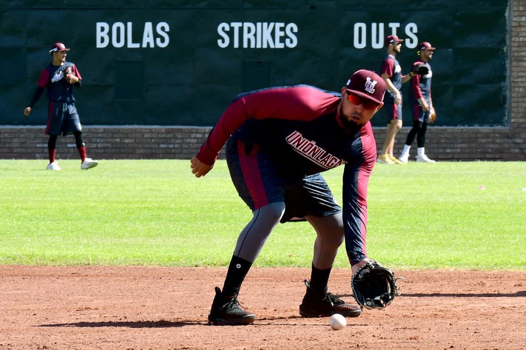 El veterano pelotero bajacaliforniano apunta a jugar la primera base o como bateador designado, durante la próxima temporada.