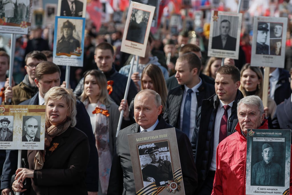 La marcha, que se celebra anualmente con motivo del aniversario de la victoria soviética sobre la Alemania nazi. (ARCHIVO)