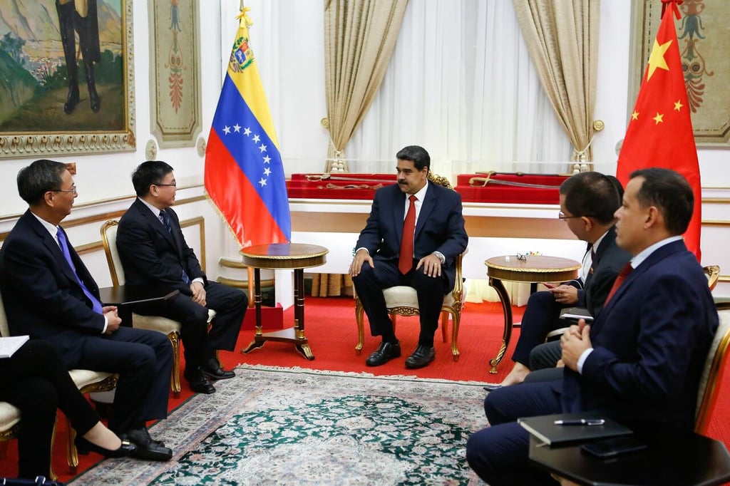 En agosto pasado, el Gobierno venezolano calificó de prioritaria la cooperación con China, país con el que estrechó sus relaciones desde la llegada del fallecido mandatario Hugo Chávez a la Presidencia. (ARCHIVO)