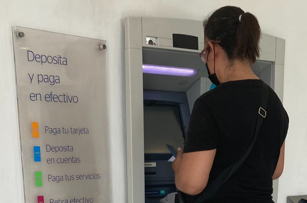 Poco más de la mitad de la población adulta no ha tenido financiamiento formal. Entre las principales razones, destaca que no les gusta endeudarse y que no cumplen con los requisitos. (ARCHIVO)